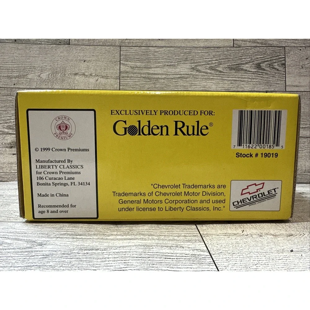 GOLDEN RULE 1928‎ Chevrolet Panel Truck Die Cast Coin Bank #19019 (1999)